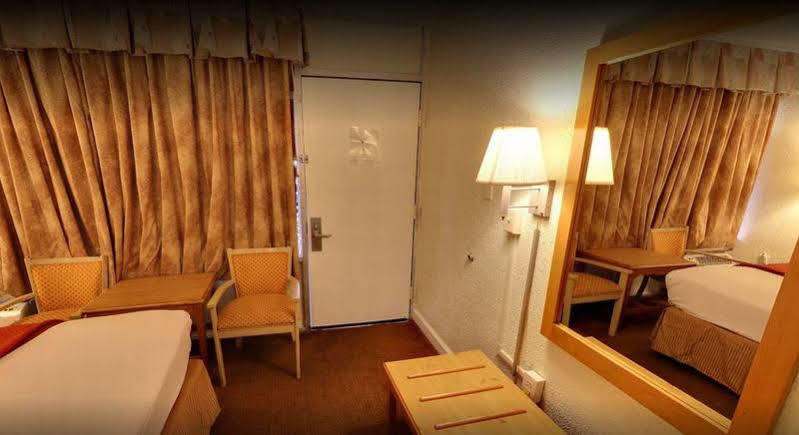 Ocean Star Hotel マートルビーチ エクステリア 写真